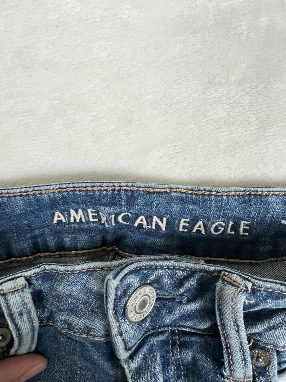 American Eagle Shorts Womens 8 Blue Hi-Rise Shortie Distressed Denim Cutoff - Picture 4 of 8